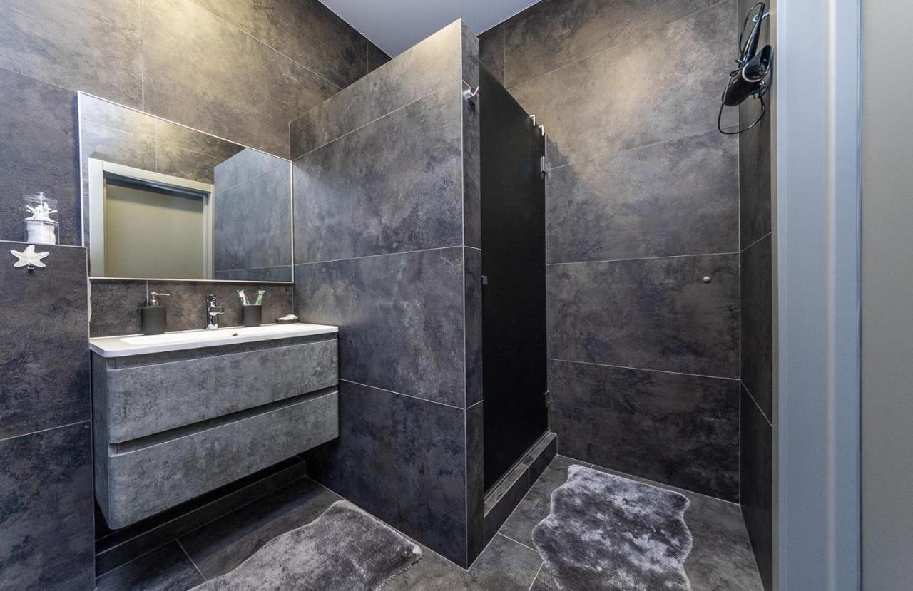 Luxury Apartments Smartplaza Obolon Metro Minskai Kiev Buitenkant foto