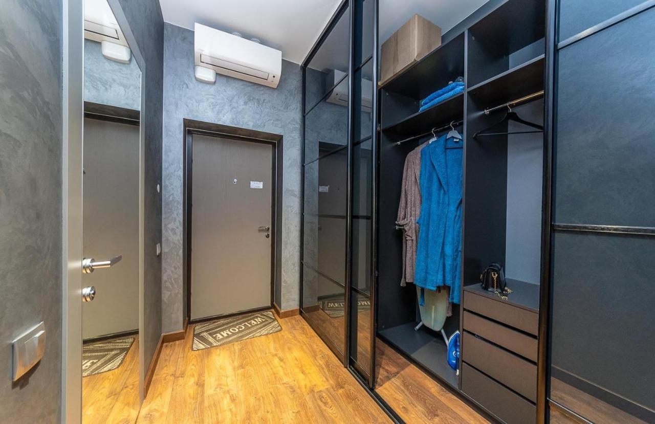 Luxury Apartments Smartplaza Obolon Metro Minskai Kiev Buitenkant foto